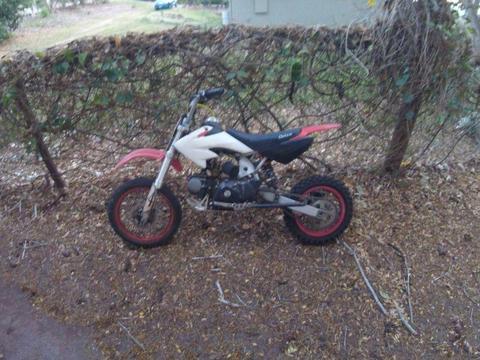 Orion pit pro 125cc pit bike with spare parts as is