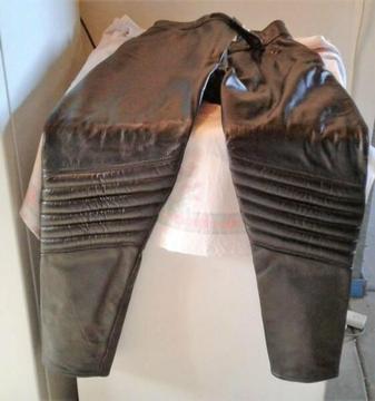 WOMANS LEATHER MOTORCYCLE PANTS