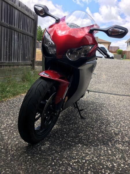 CBR1000 RR 2008 looking for a swap