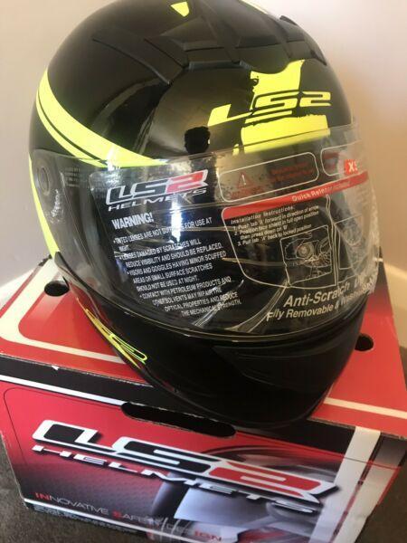LS2 Racing helmet