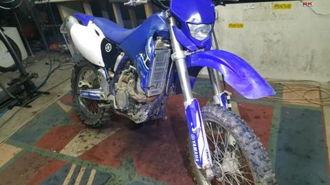 Yamaha wr400 wrecking/parting out