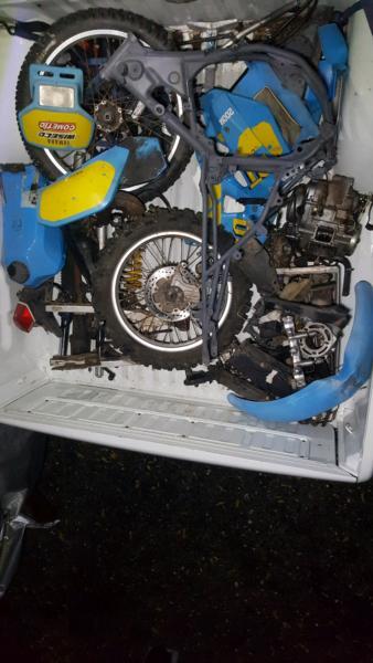 Yamaha dt200r wrecking/parting out