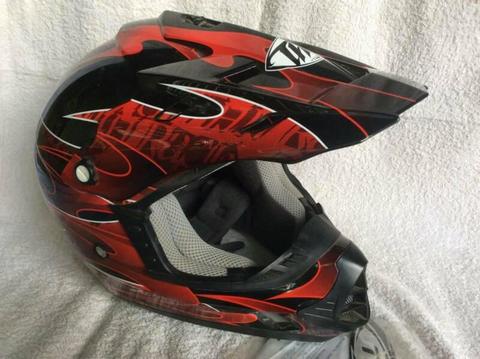 THH MX Motorbike/ Go Cart/ Motorcycle Helmet Child/Youth