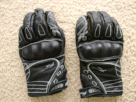 Womens Motorcycle Gloves (size medium)