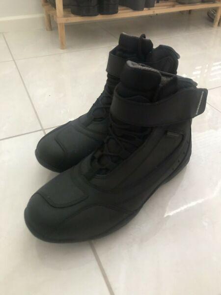 Motorcycle boots size 43