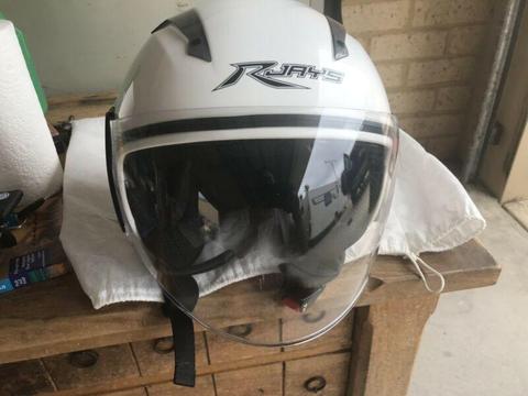 Motor bike crash helmet
