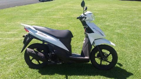 Suzuki 2018 scooter
