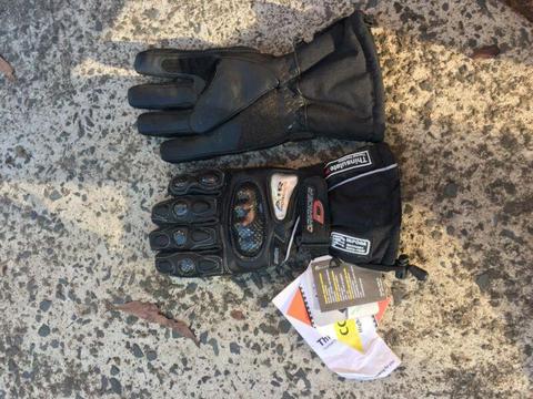 Motorcycle gloves - ladies small