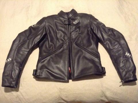 New Berik Ladies Black Leather Motorcycle Jacket Size 42