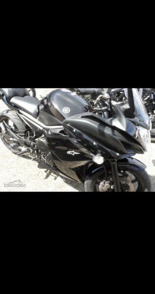 2014 Yamaha FZ6R (unrestricted) PRICE DROPPED FOR QUICKSALE