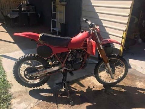 honda cr 250 1982 with heaps of spares