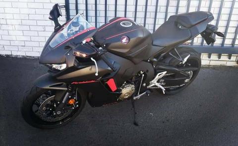 New Honda CBR 1000 RR Fireblade. Only 1 In Stock At This Price