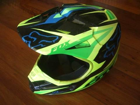 Fox V1 Motorcycle Helmet Motocross Helmet Large 59 - 60cm