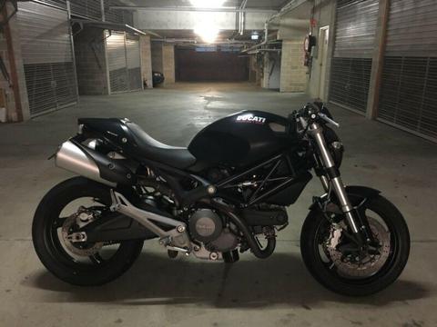 Ducati Monster 659 ABS (LAMS approved)