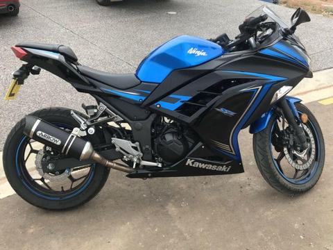 $3800ono Kawasaki ninja 300