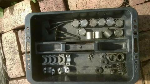 yamaha cylinder head parts (no shims) all in good condition uns