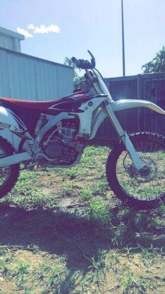 Parting out 2011 yz250f