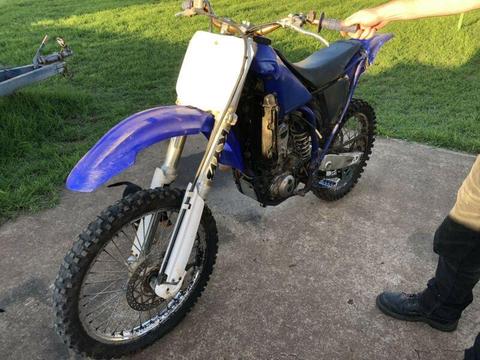 Yamaha W400f and a Yz400f 1999