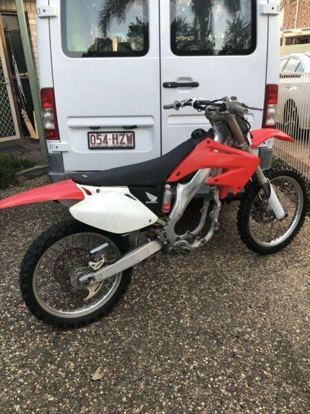 Honda CR250 2003 roller and parts