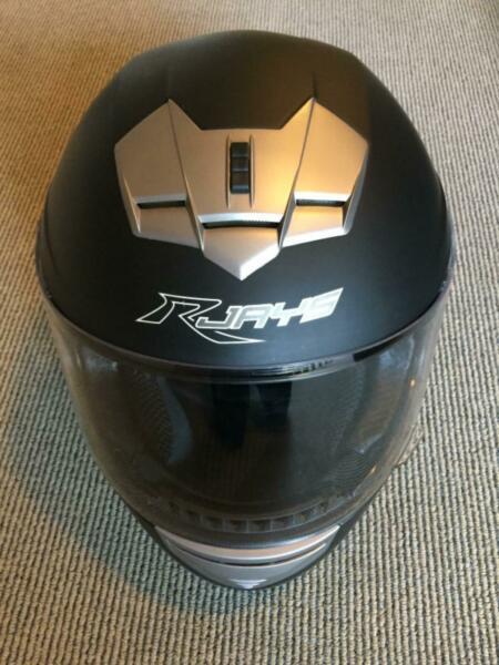 R Jays Apex ll motorcycle helmet size medium