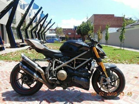 2009 Ducati street fighter 1099cc