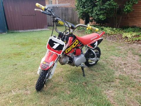 Motorcycle crf50f