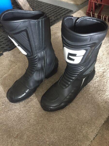 Gaerne road boots basically new