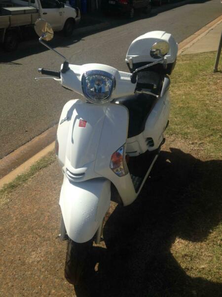 Kymco Scooter - Immaculate Condition and Excellent Buying