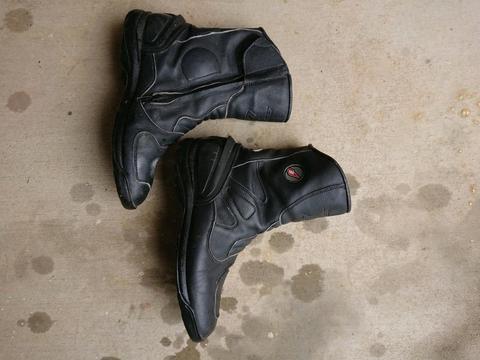 motorcycle boots