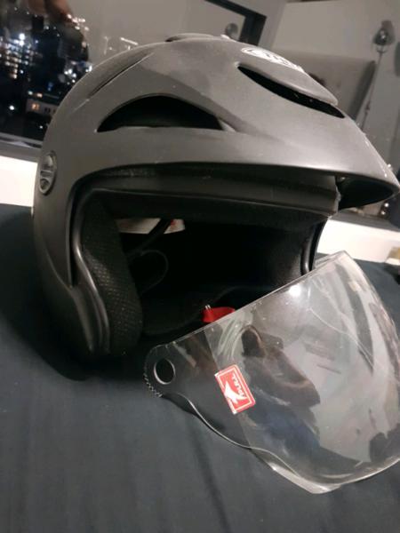 Motorcycle/Scooter Helmet Size S and is comfortable for Size M