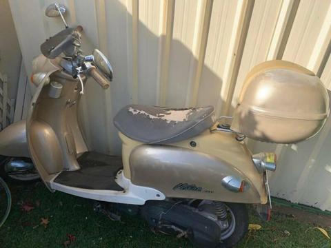 50cc Scooter good for Parts