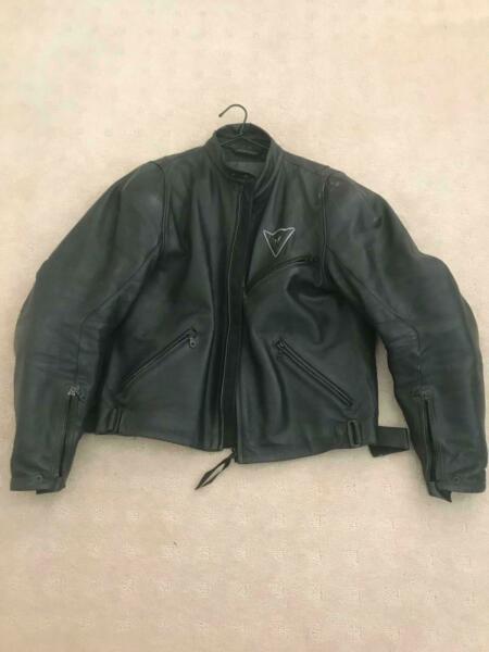 Dainese Motorbike Leather jacket and pants (Size 54)