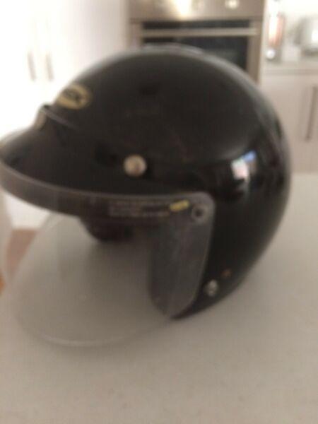 Crash helmet