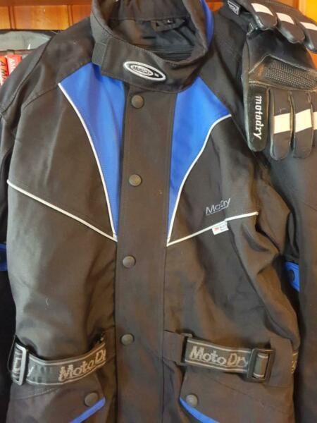 Moto Dry wet weather Motorcycle suit Jacket pants and gloves