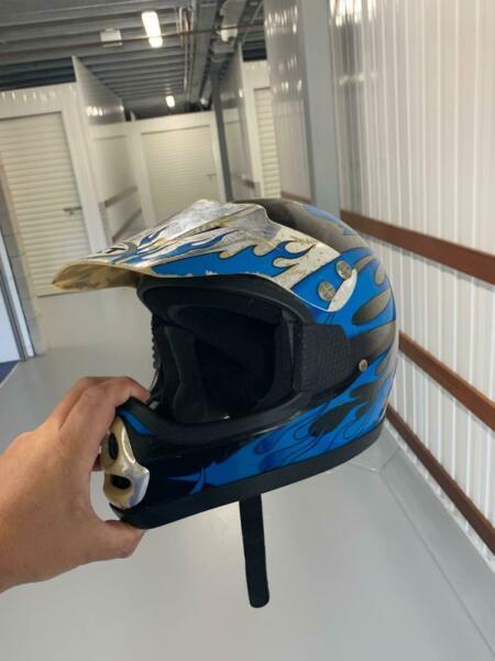 RXT Youth Motorcross Helmet (M)