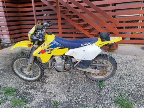 DRZ400E 2013 WITH ONLY 827.9KMS ENDURO DIRTBIKE MX