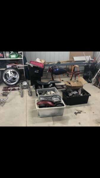 1998 Dyna Wideglide (in pieces)