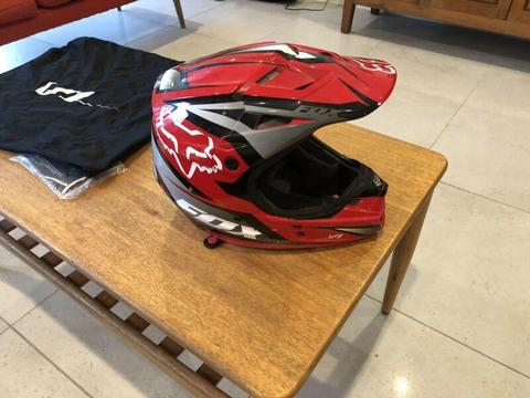 Small Fox V1 Pilot Motor-Cross Helmet