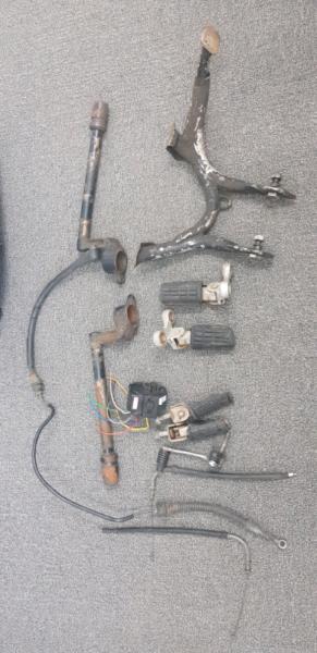 Yamaha FJ1100 Assorted parts