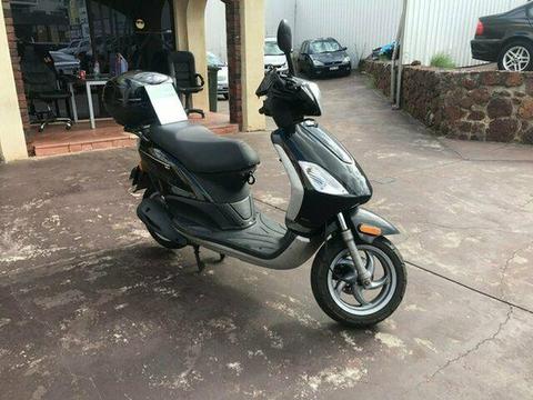 2010 Piaggio 150 Fly Scooter