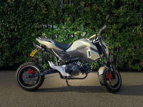 ** HONDA GROM MY17 GOLD / ONLY 3,000 KM'S / OVER $2,000 MODS **