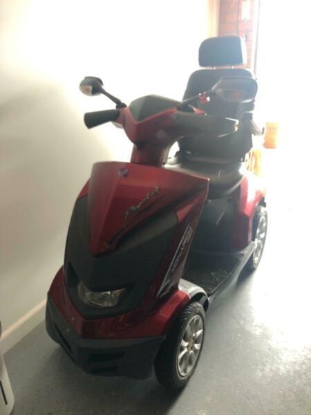 Monarch Royale 4 Mobility Scooter - excellent condition