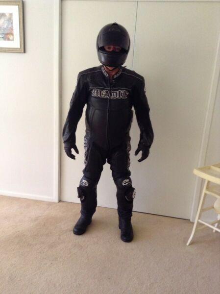 One piece leather motorbike suit
