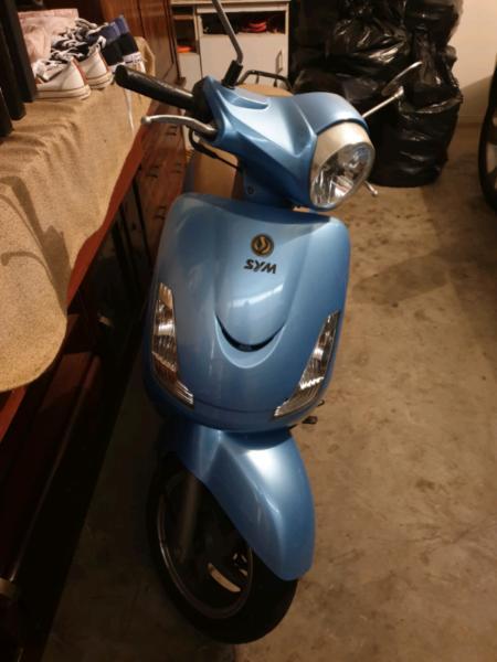 BOLWELL SCOOTER