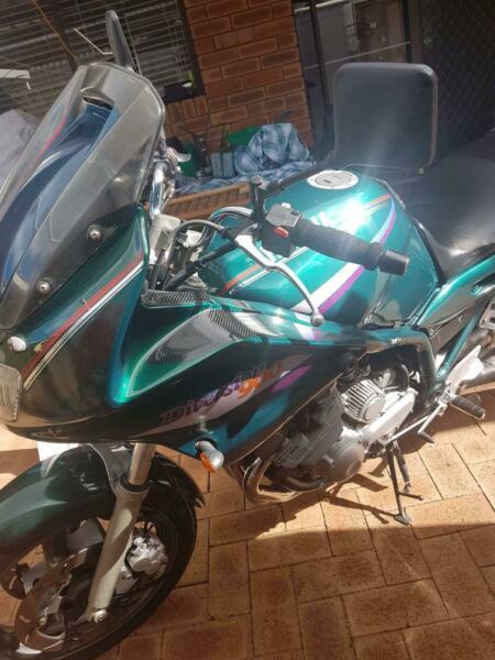 YAMAHA Motorbike sports cruiser sell/ SWAP