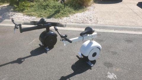 Self balance scooter one white one black