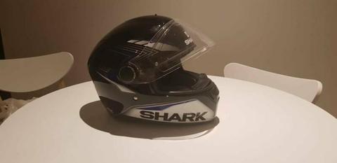 Motorcycle Helmet - Shark Skwal