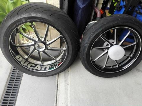 Motorcycle rims and tyres