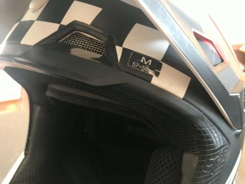 Fox V2 motorbike helmet