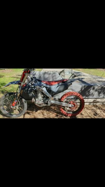 Wanted: Cr450 09 model